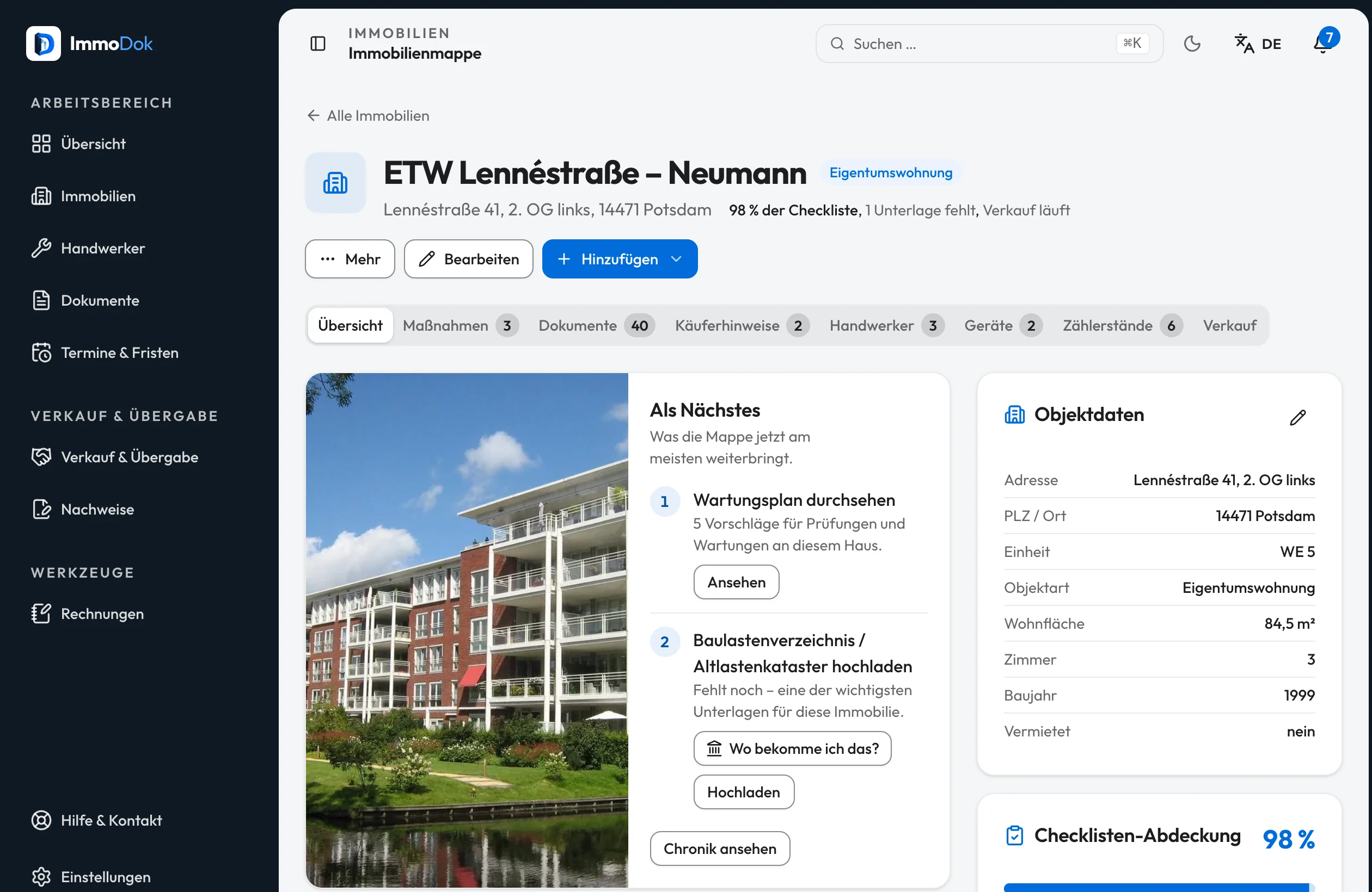ImmoDok am Computer: eine Immobilienmappe mit Adresse, Stand der Checkliste, Reitern und dem Bereich Als Nächstes